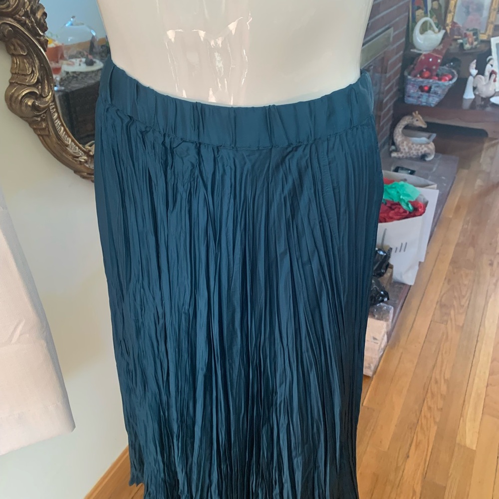 Women SKIRT